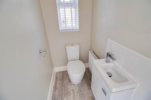 24 Novale Way, Wakefield, WF1 4FE