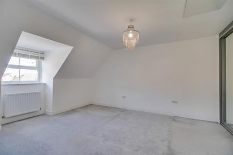 24 Novale Way, Wakefield, WF1 4FE