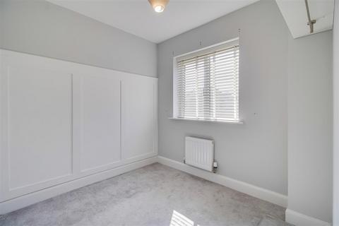 24 Novale Way, Wakefield, WF1 4FE
