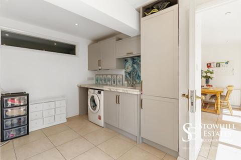 4 bedroom detached house for sale, Gossmore Close, Marlow, SL7