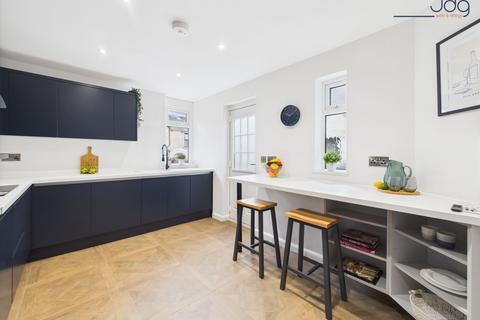 54 Coulston Road, Lancaster, LA1 3AE