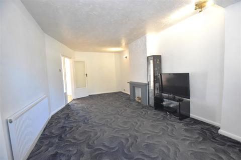 25 Craven Close, Rochford, SS4 3DD