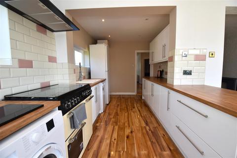 25 Craven Close, Rochford, SS4 3DD