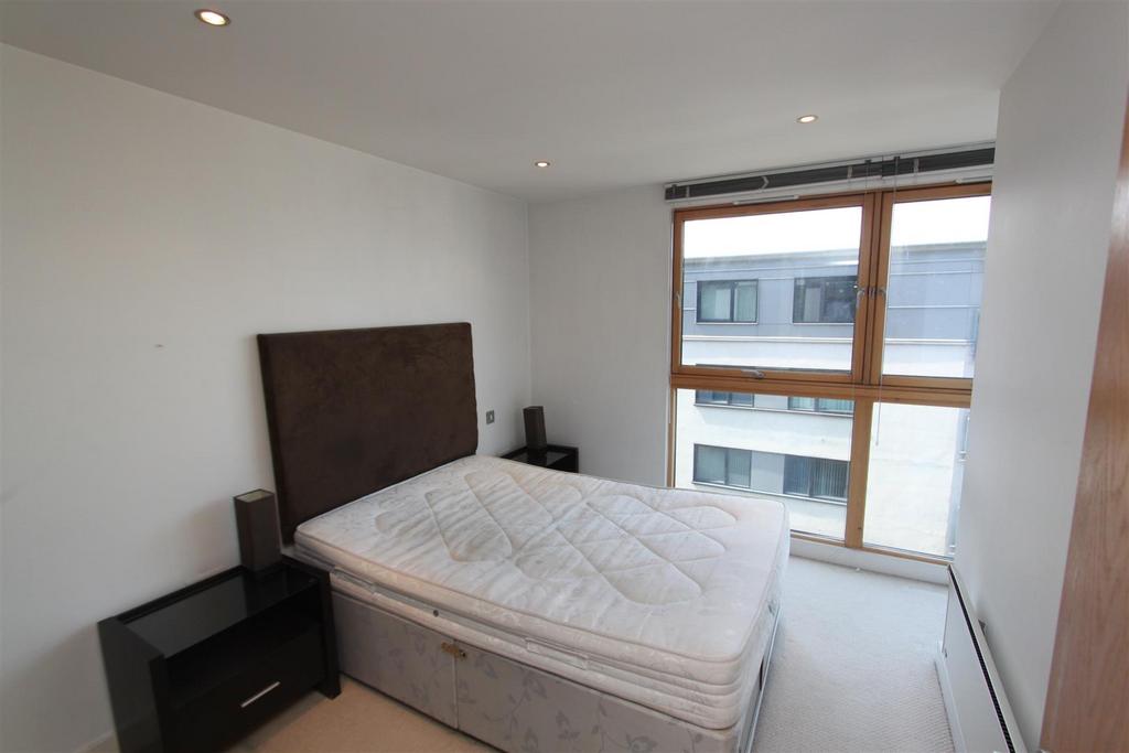 Bedroom.JPG