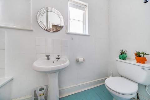 Studio for sale, Crouch Hall Road, London, N8