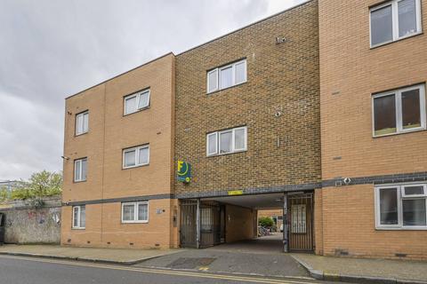 Follett Street, E14, Canary Wharf, London, E14