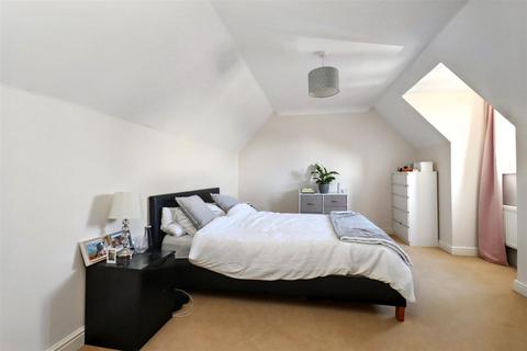 40 Central Way, Clevedon, BS21 6SY