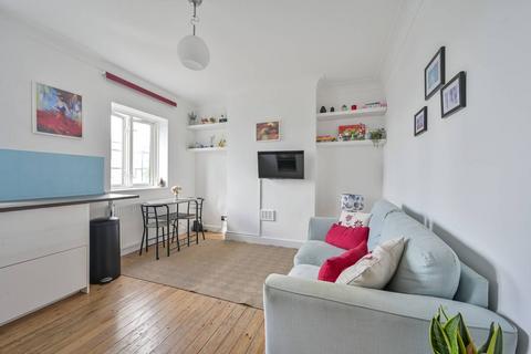1 bedroom flat for sale, Bushey Road, Wimbledon, London, SW20