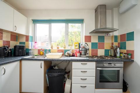 undefined, Lysons Avenue, Gloucester GL1