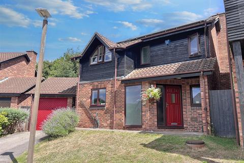 undefined, Wedgwood Avenue, Blakelands MK14