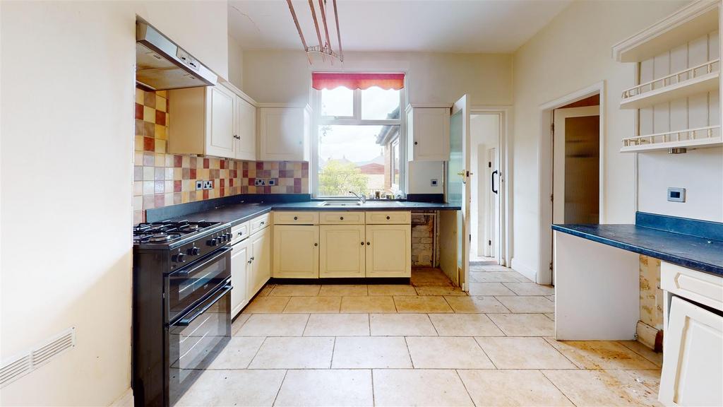 2-Grange-Estate-Kitchen.jpg