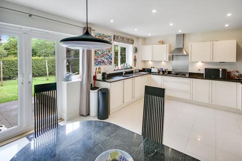 undefined, Beacon Rise, East Grinstead, RH19
