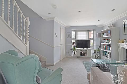 15 Tewkesbury Close, Loughton, IG10 3NT