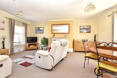 2 bedroom flat for sale, Spencer Road, Eastbourne
