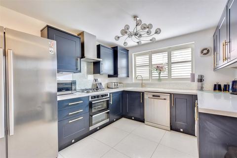 undefined, Pella Grove, Annesley, Nottingham