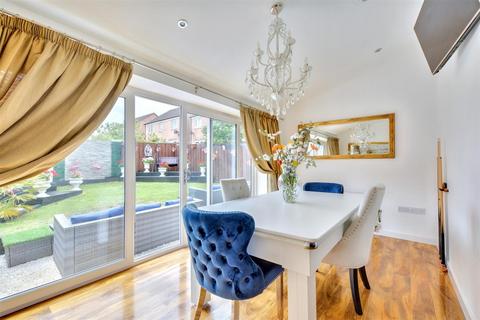 undefined, Pella Grove, Annesley, Nottingham