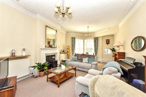 2 bedroom flat for sale, Spencer Road, Eastbourne