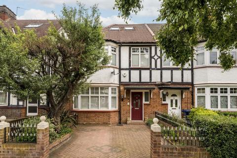 22 Lillian Avenue, London, W3 9AW