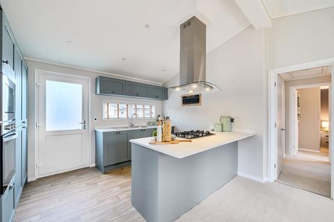 2 bedroom park home for sale, Christchurch, Dorset, BH6