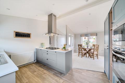 2 bedroom park home for sale, Christchurch, Dorset, BH6
