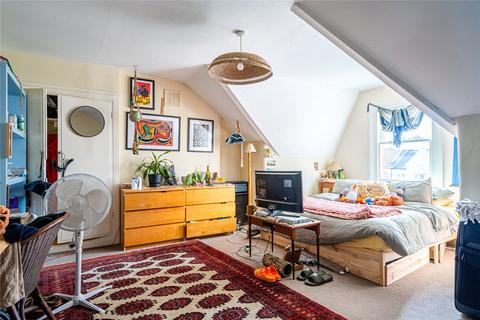 undefined, Gleneagle Road, London, SW16
