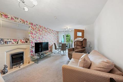 2 bedroom apartment for sale, Tythe Court, White Hart Lane, Romford, London, RM7 8LZ