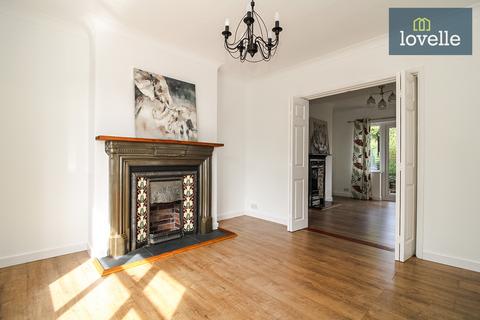 90 Gloucester Avenue, Grimsby, DN34 5BT