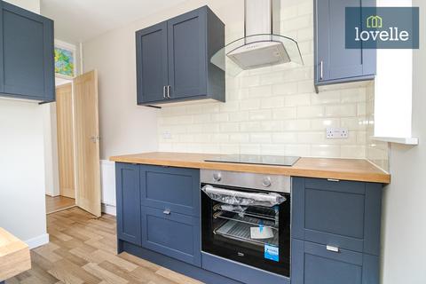 90 Gloucester Avenue, Grimsby, DN34 5BT