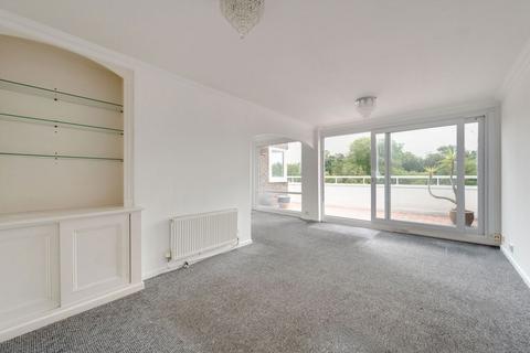 17 Augustus Close, Brentford, TW8 8QE