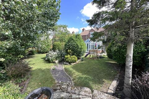 4 bedroom detached house for sale, Black Bull Wynd, Aislaby, TS16 0GN