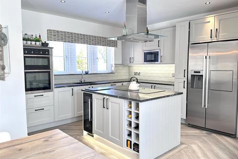 4 bedroom detached house for sale, Black Bull Wynd, Aislaby, TS16 0GN