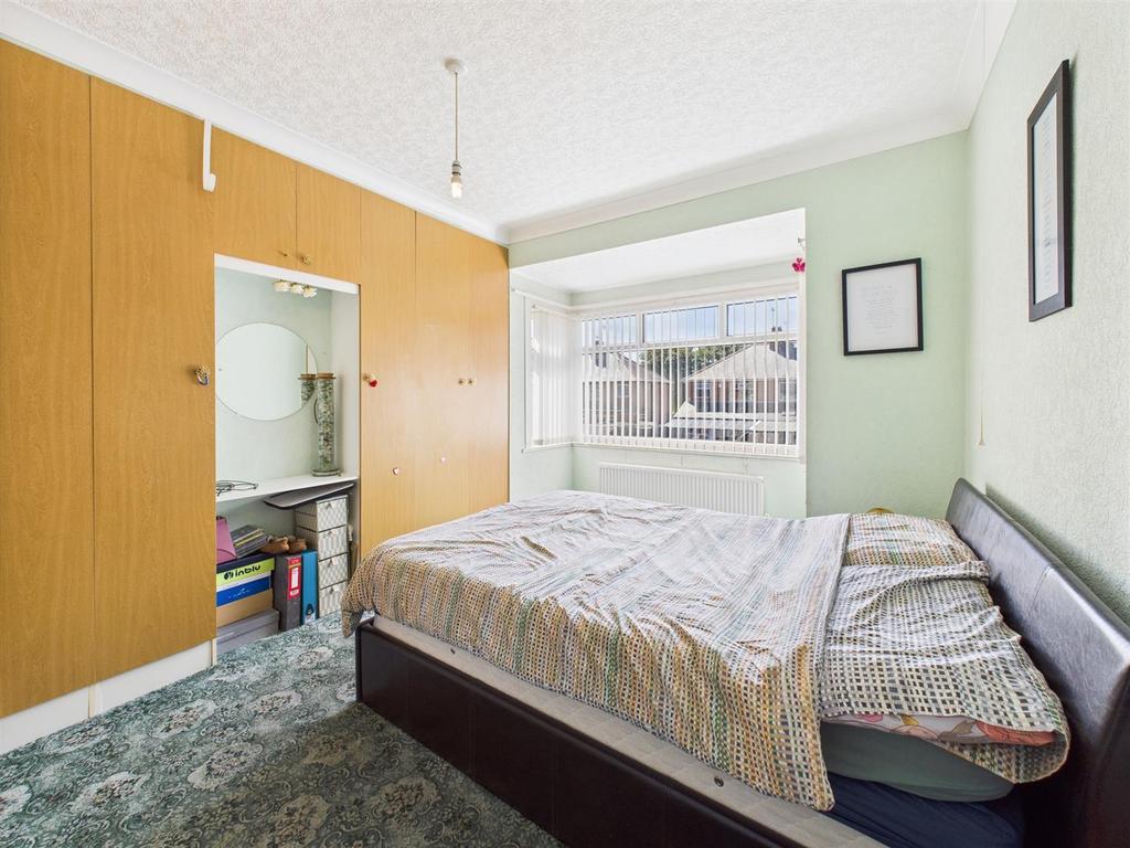 Bedroom: