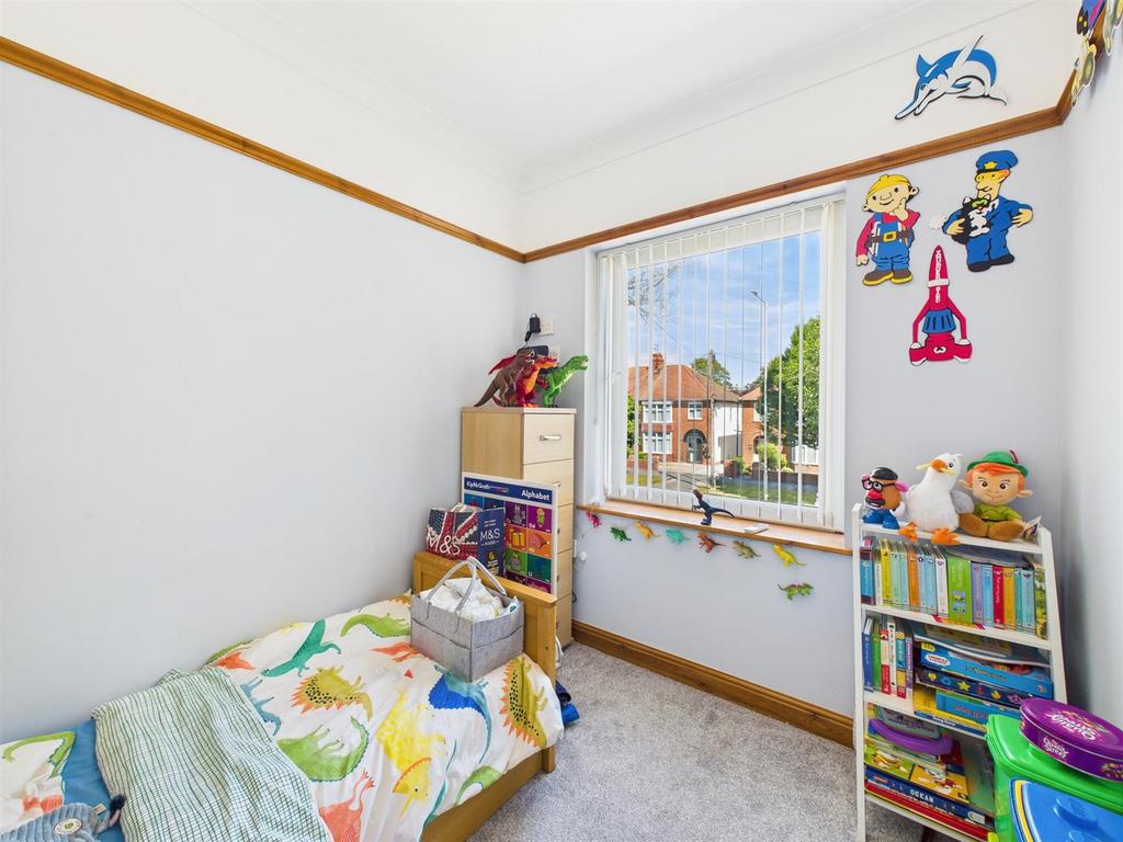 Bedroom: