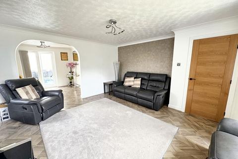 4 bedroom detached house for sale, Waterdale Drive, Whitefield, M45
