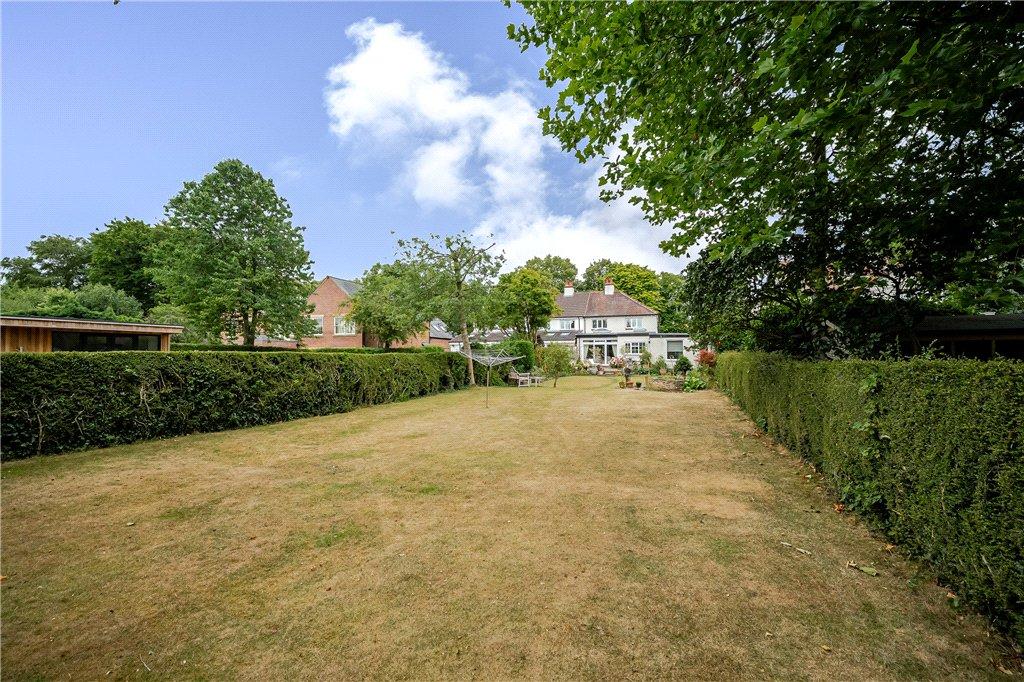 Rear Elevationgarden