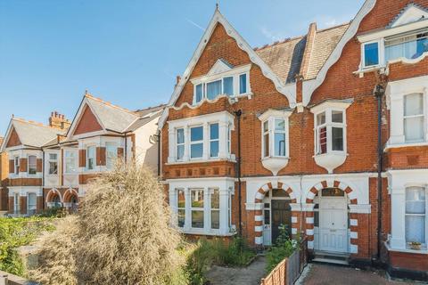 Twyford Avenue, London W3