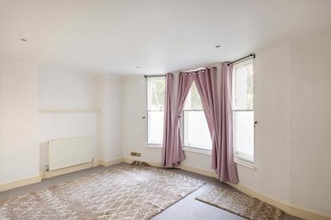 3 bedroom flat for sale, Ladbroke Grove, London, W11
