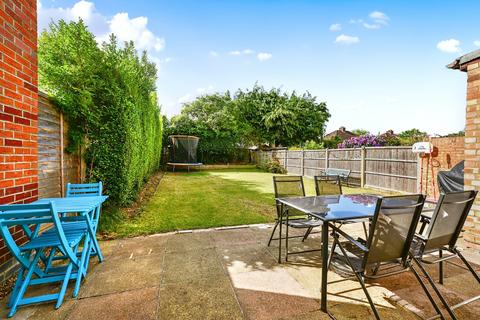 16 Cherry Tree Avenue, Staines-upon-thames, TW18 1JF