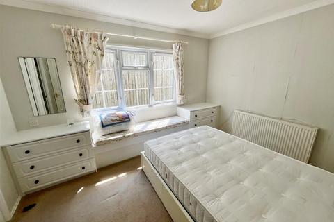 undefined, Newhaven Heights, Newhaven