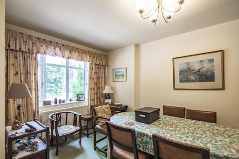undefined, Heron Cottage, Goring on Thames, RG8