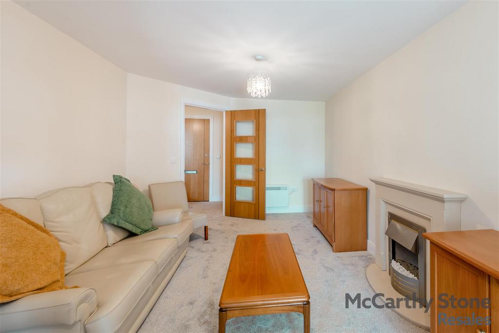 8656971-interior05.jpg