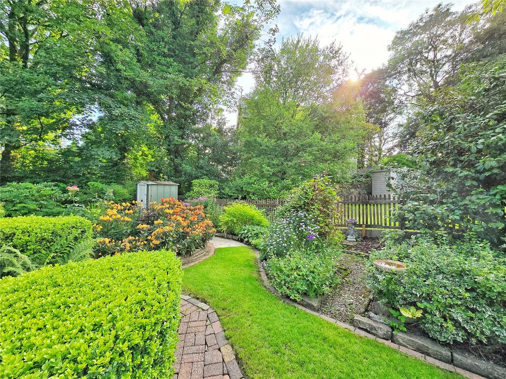 Long Gardens