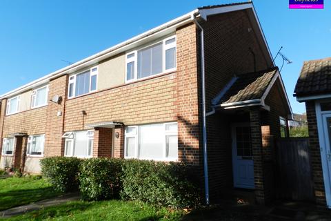 2 bedroom maisonette to rent, The Vineries, London N14