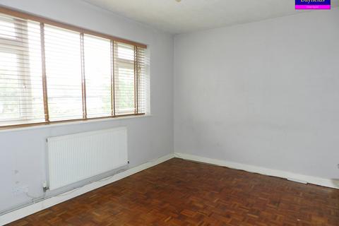 undefined, The Vineries, London N14