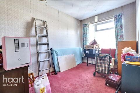 2 bedroom semi-detached bungalow for sale, Inglenook, Clacton-On-Sea