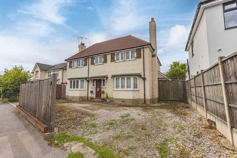 4 bedroom detached house for sale, Huntercombe Lane North, Burnham SL1
