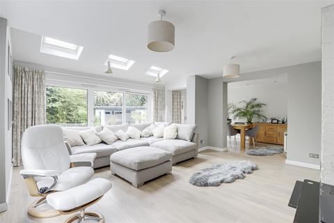 3 bedroom detached house for sale, St. Marys Close, Attenborough NG9