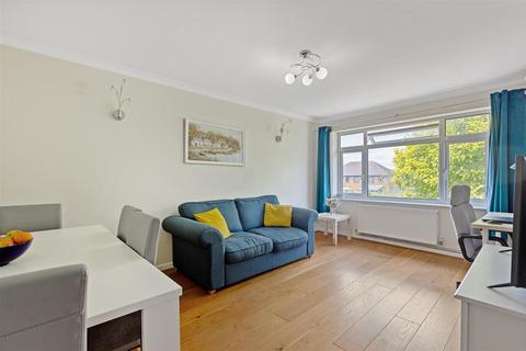 24d Morton Road, Morden, SM4 6EF