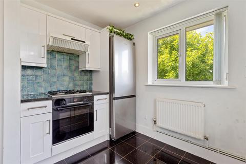 24d Morton Road, Morden, SM4 6EF