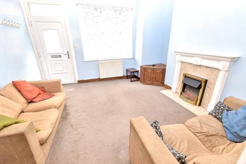 4 Athlone Grove, Leeds, LS12 1UD